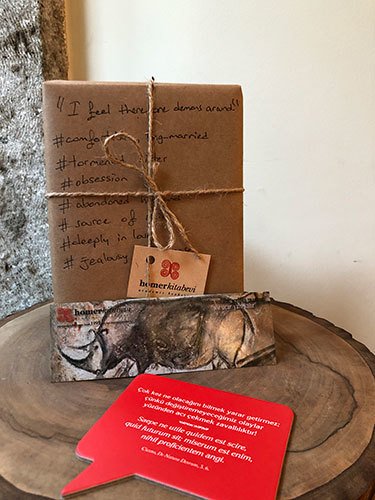 Blind Date with a Book BD00039
