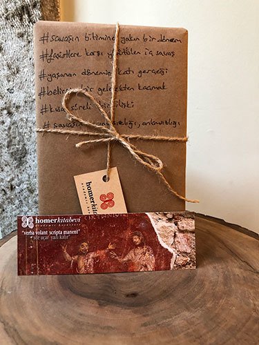 Blind Date with a Book BD00044